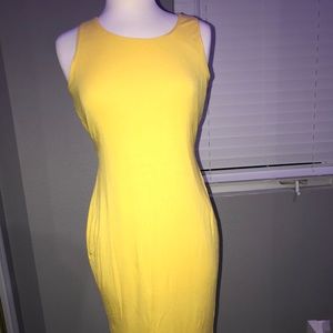 A yellow dress